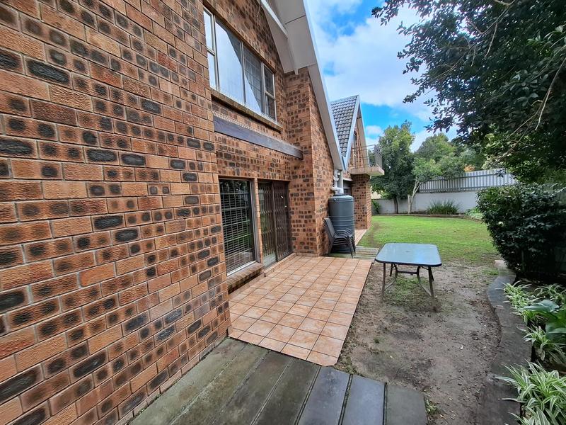 1 Bedroom Property for Sale in Heldervue Western Cape